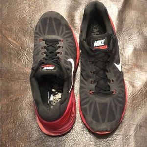Men’s size US 11 Nike running shoes